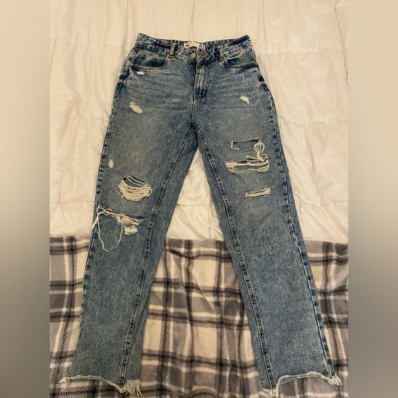 High rise Ripped jeans in good condition - Picture 1 of 2